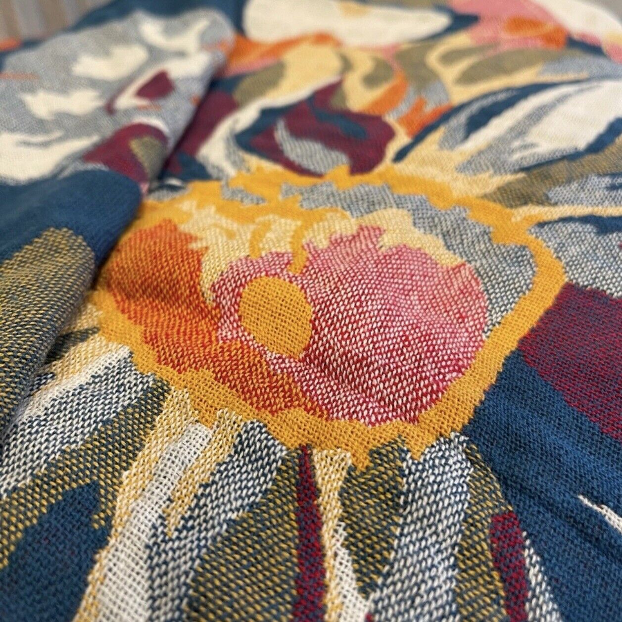 NEW Anthropologie Queen Size Boho Floral Blanket Bedspread Bedding Quilt 80 x 90