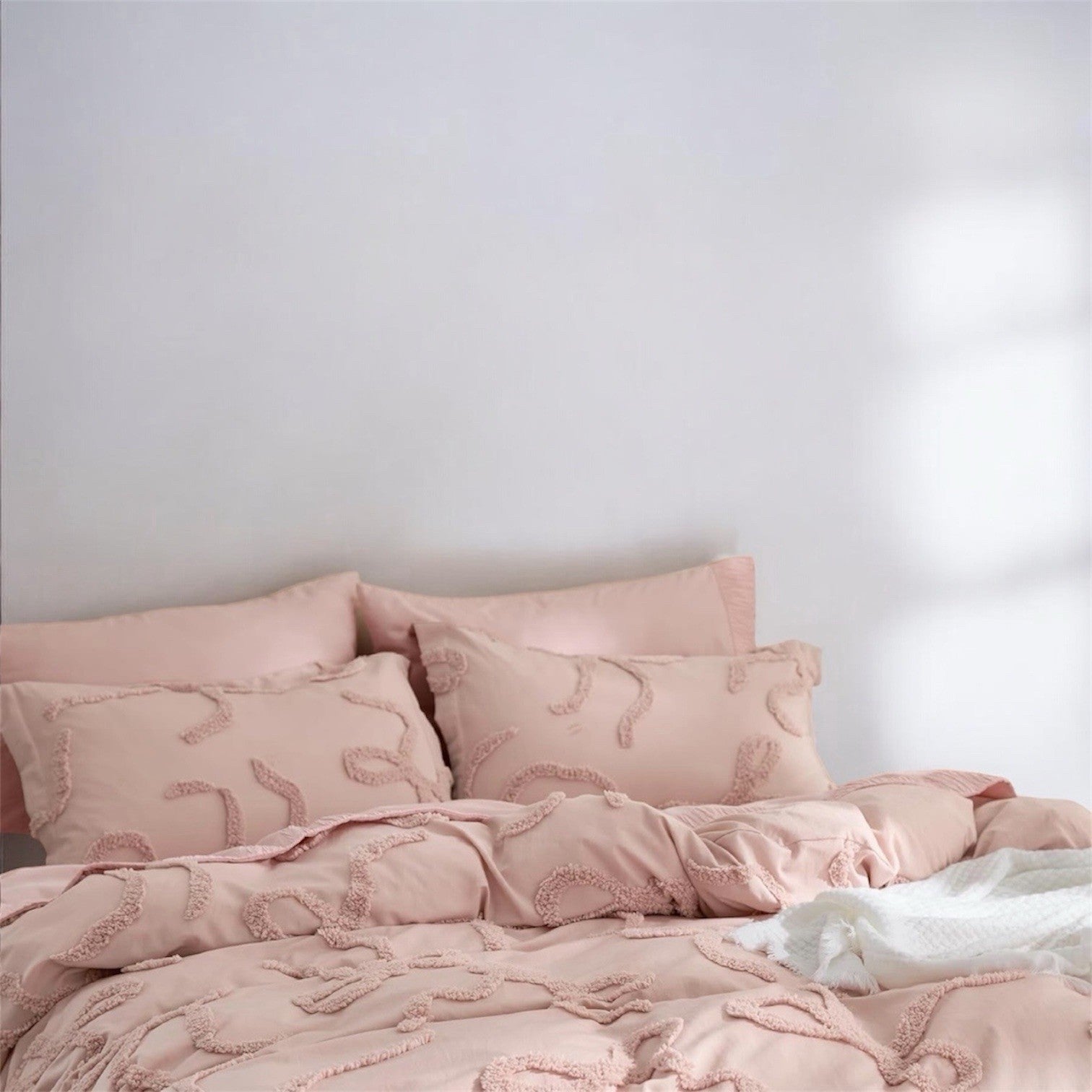 NEW Anthro Rose Pink Tufted Bow Boho Queen / King Size Bedding Duvet & Sham Set