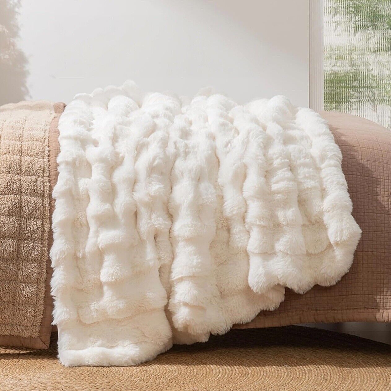 NEW West Elm Boho Ivory Faux Rabbit Fur Plush Throw Blanket Bedding - 50" x 60"