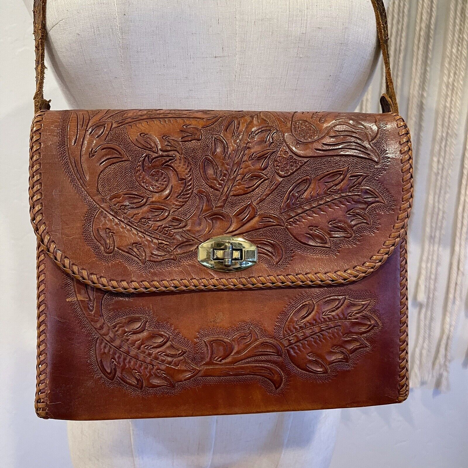 Vintage Brown Leather Boho Gold Hardware Purse Bag Shoulder Strap Clutch