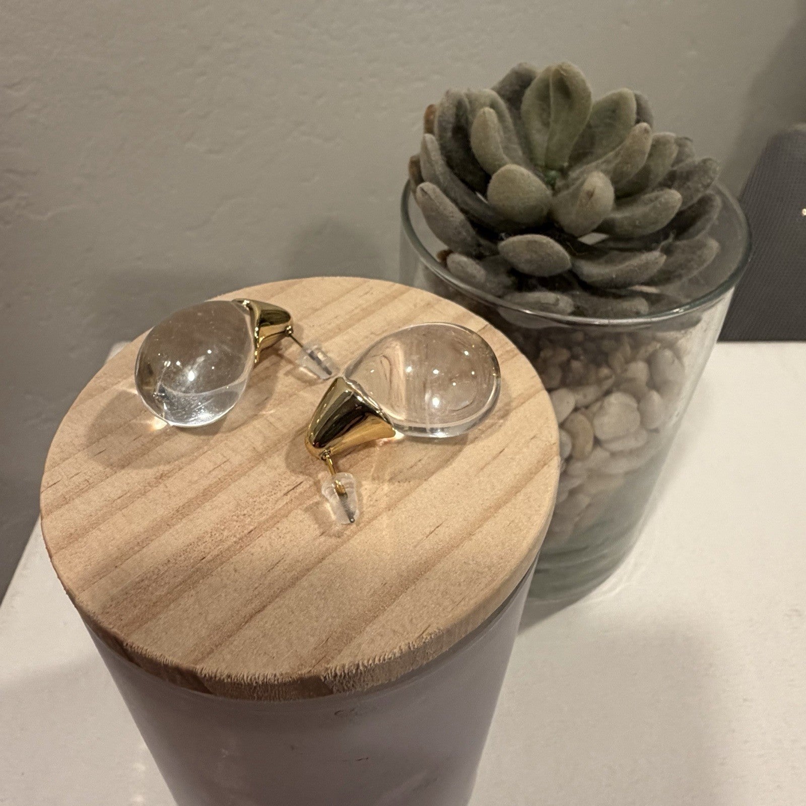 NEW Anthropologie Clear Resin & Gold Plated Chunky Hoop Dangle Earrings Jewelry