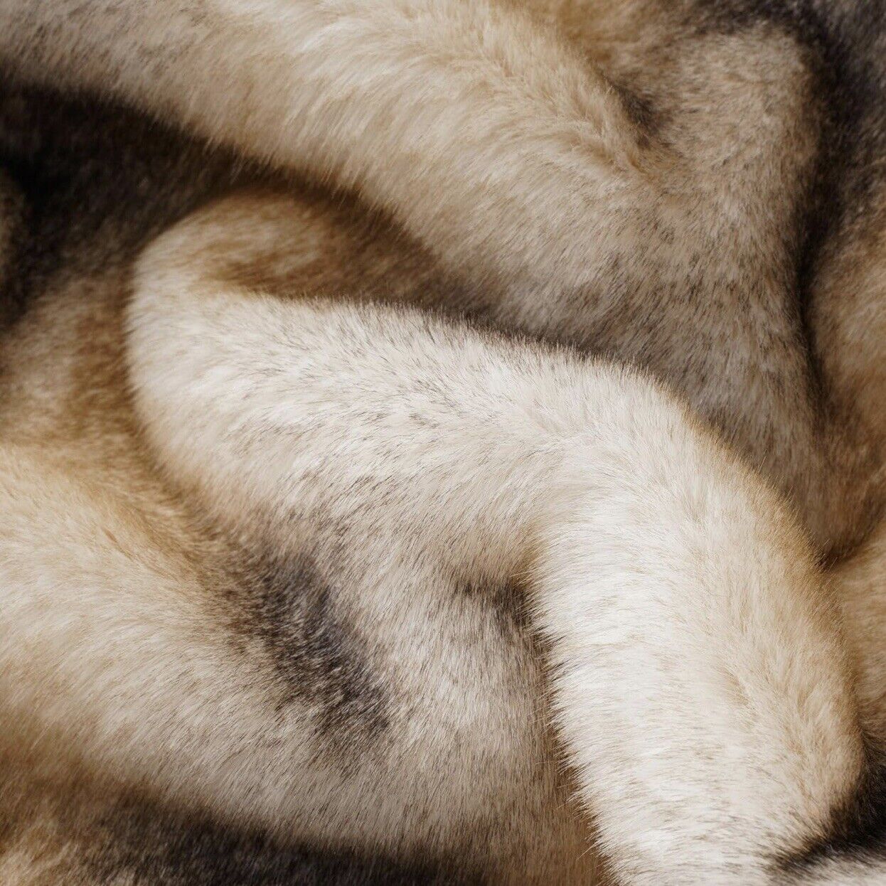 NEW West Elm Boho Brown Faux Fur Thick Mink Throw Blanket Bedding - 60" x 50"