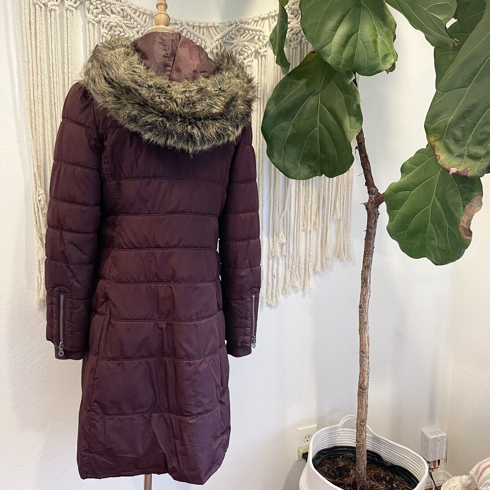 Mossimo Maroon Fur Hood Puffer Long Parka Jacket Coat | Size Small