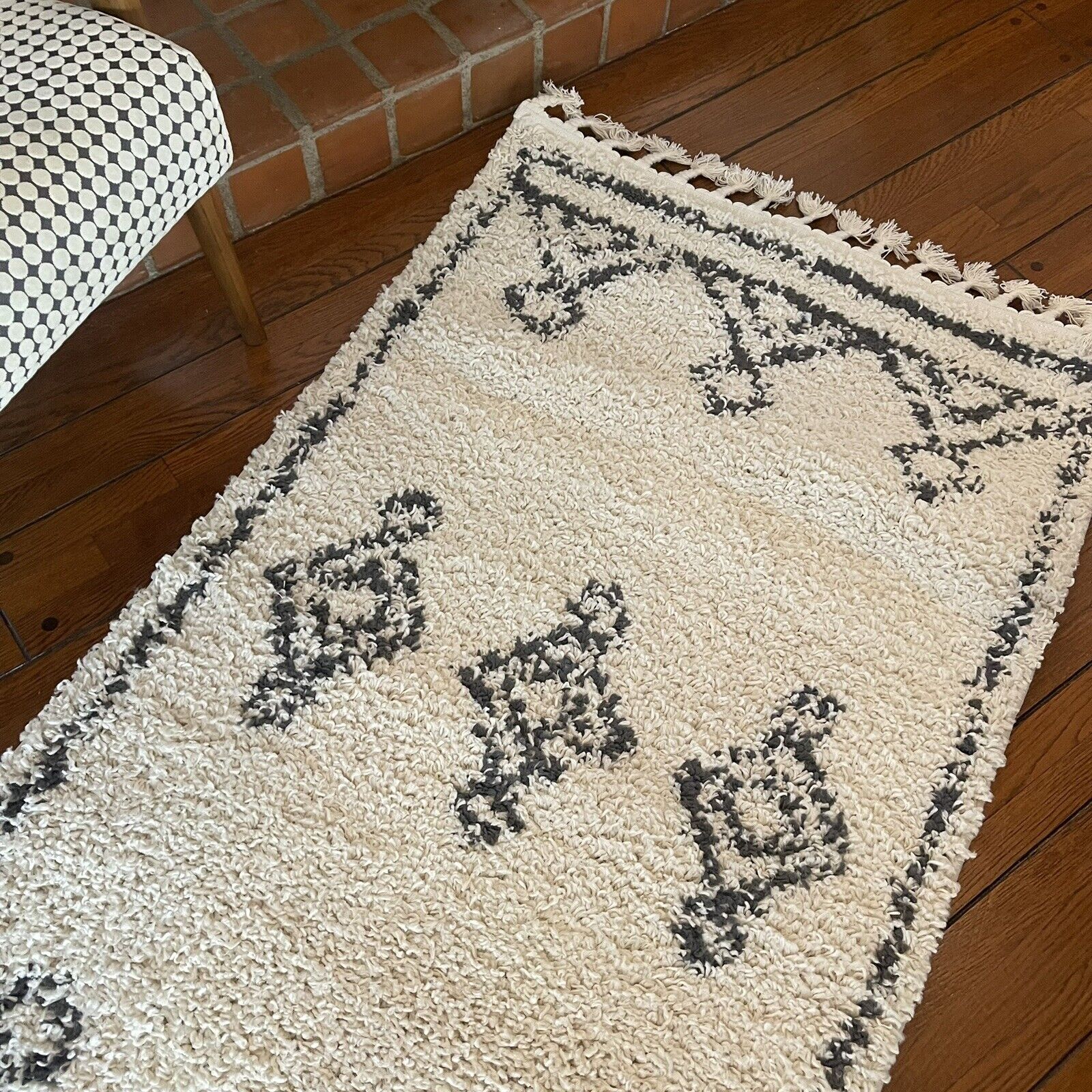 NEW West Elm White Black Boho Tassel Geometric Shag Area Rug Carpet - 5' x 8'