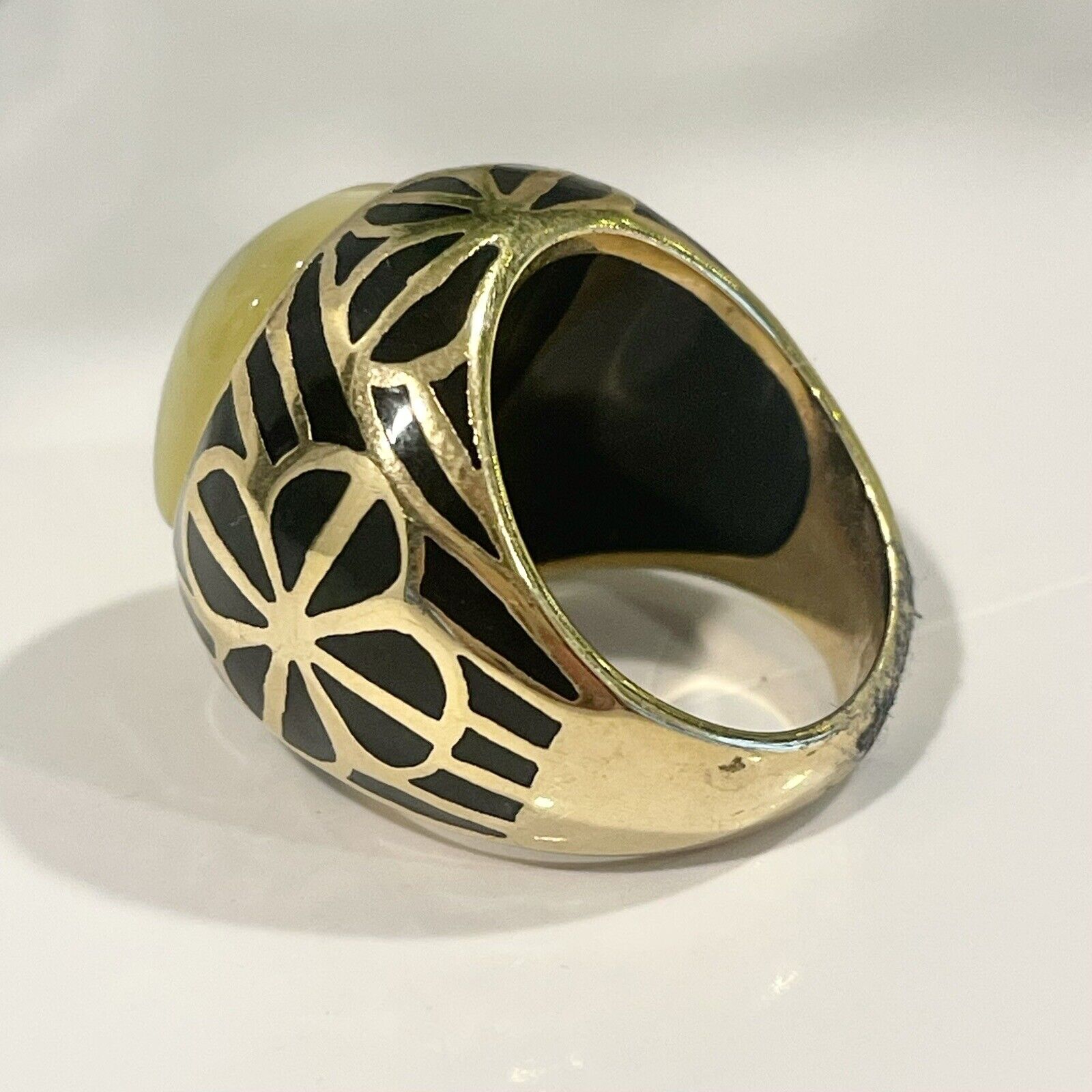 Kate Spade Black Yellow Gold Logo Cocktail Statement Ring Costume Jewelry Size 7