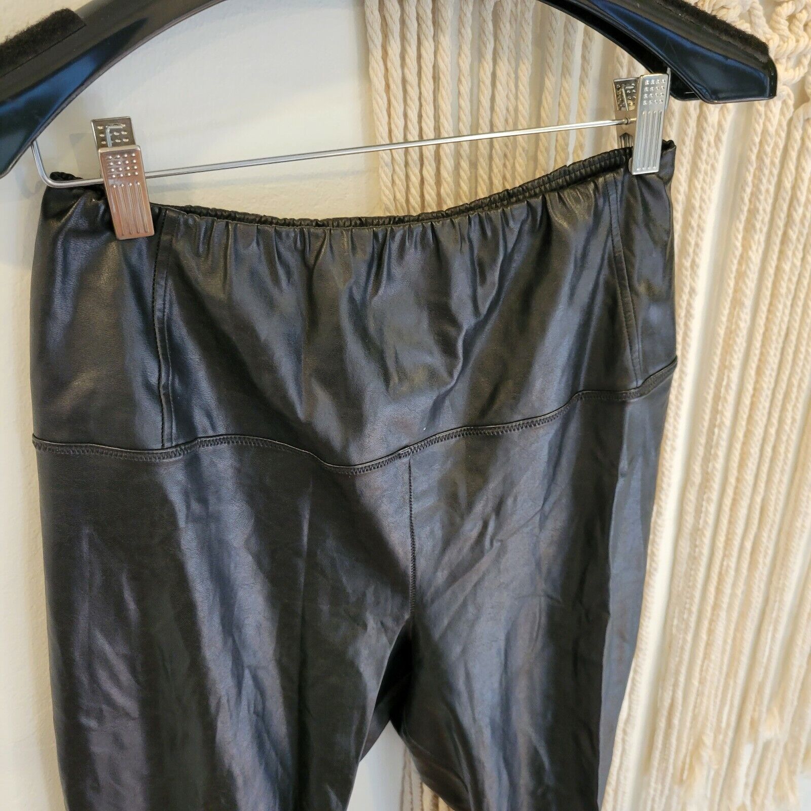 Wilfred Black Stretch High Waisted Faux Leather Leather Leggings Pants | Medium