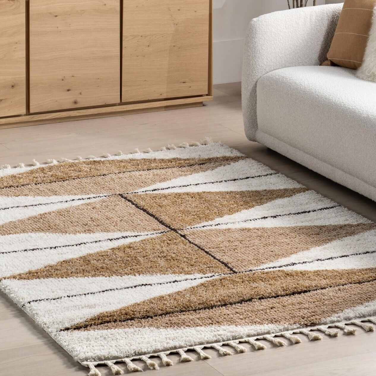 NEW West Elm White Cream Boho Tassel Geometric Shag Area Rug Carpet - 4' x 6'