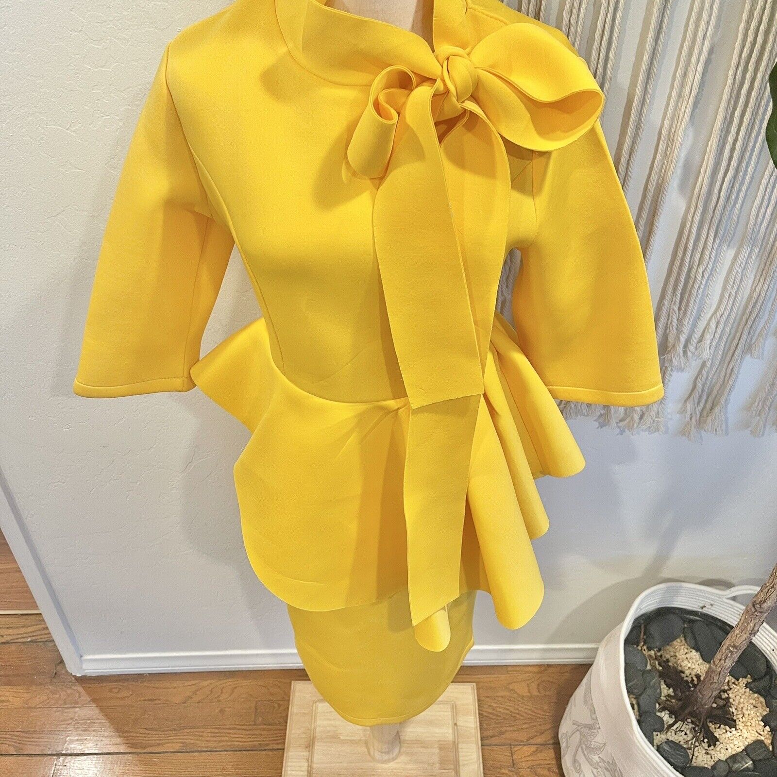 Vintage 60's Yellow Sculptural Ruffle Mod Cocktail Dress EY Boutique - Large