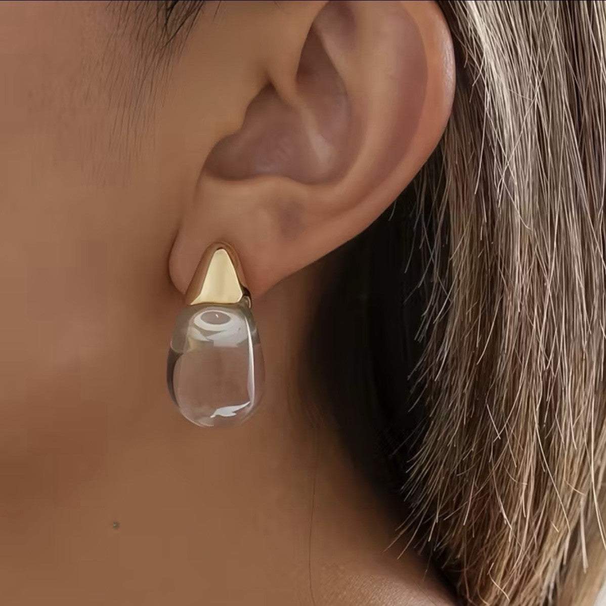 NEW Anthropologie Clear Resin & Gold Plated Chunky Hoop Dangle Earrings Jewelry