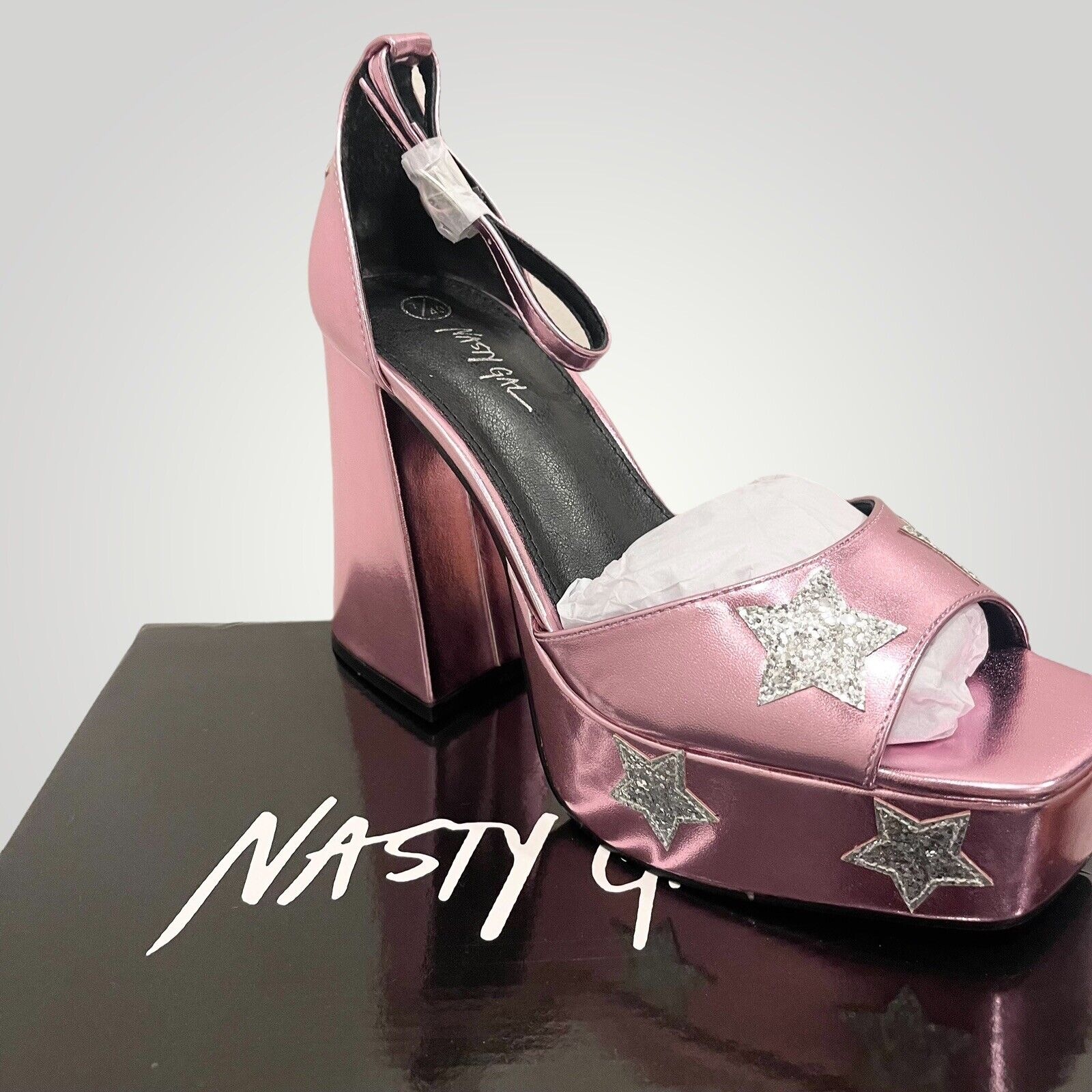 NEW Nasty Gal Pink Metallic Glitter Star Platform Retro Block Heels Shoes Size 9