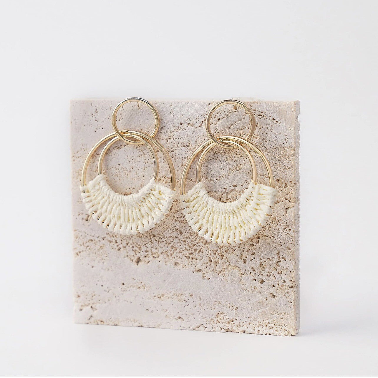 NEW Anthroplogie Boho Gold & Raffia Lightweight Hoop Earrings Jewelry Accessory