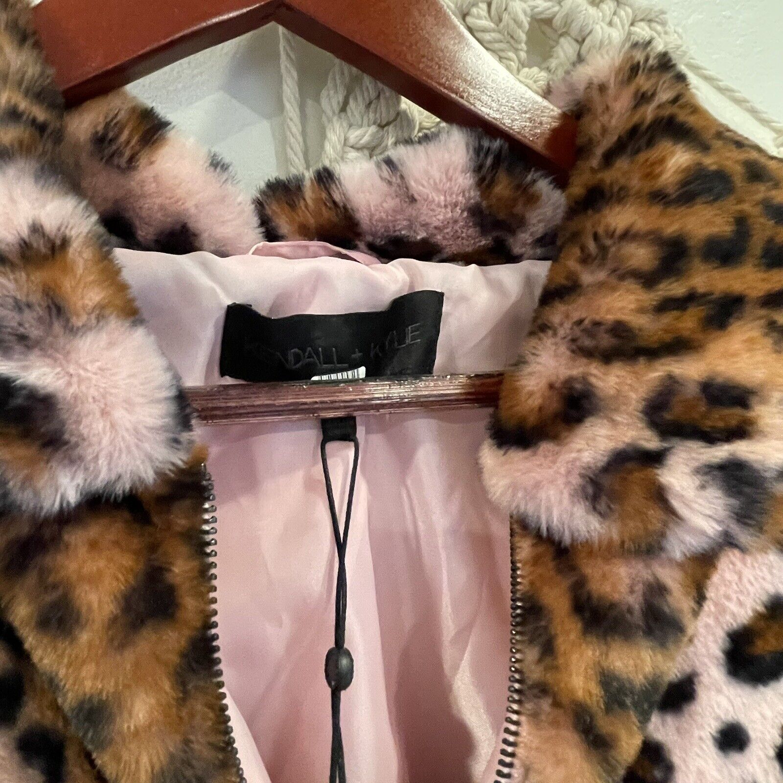 New KENDALL + KYLIE Faux Fur Boho Pink Leopard Animal Print Jacket Coat - Large