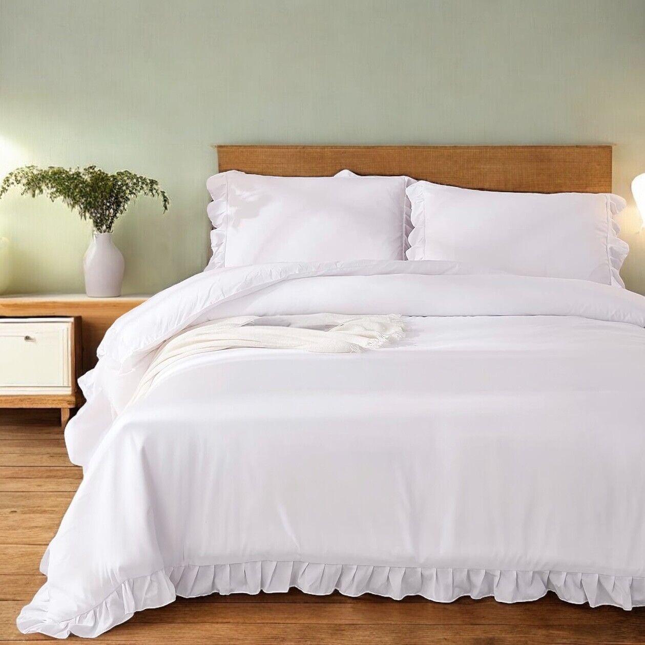 NEW West Elm White Ruffle Solid Down Altern. Comforter & Pillow Sham Bedding Set