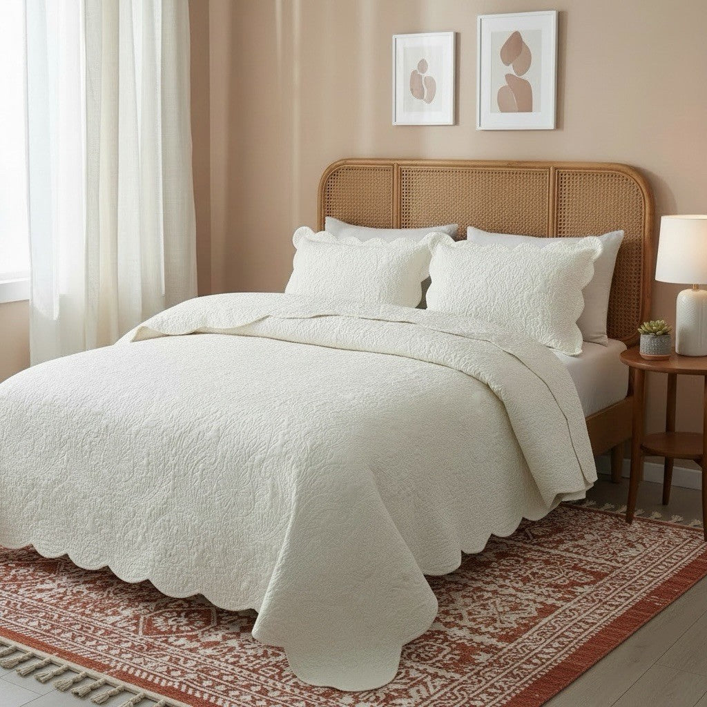 NEW Anthropologie White Cream King Reversible Quilt Bedspread Blanket Sham Set