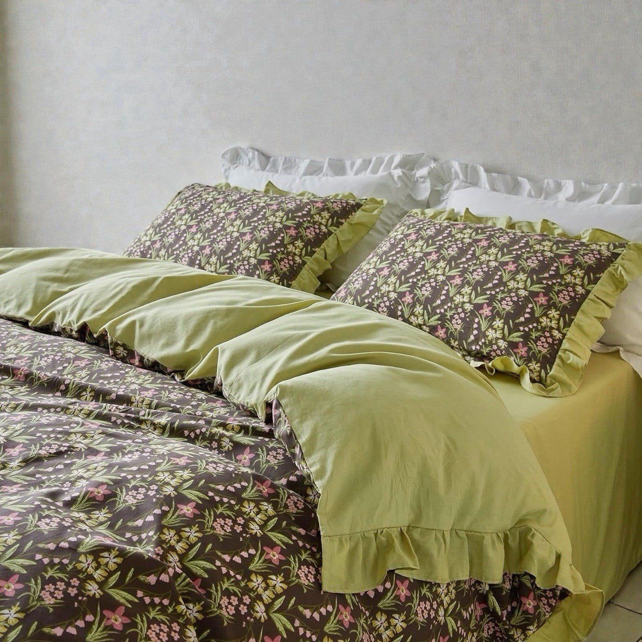 NEW Anthro Green Ruffle Floral Cotton Boho Queen / King Bedding Duvet & Sham Set