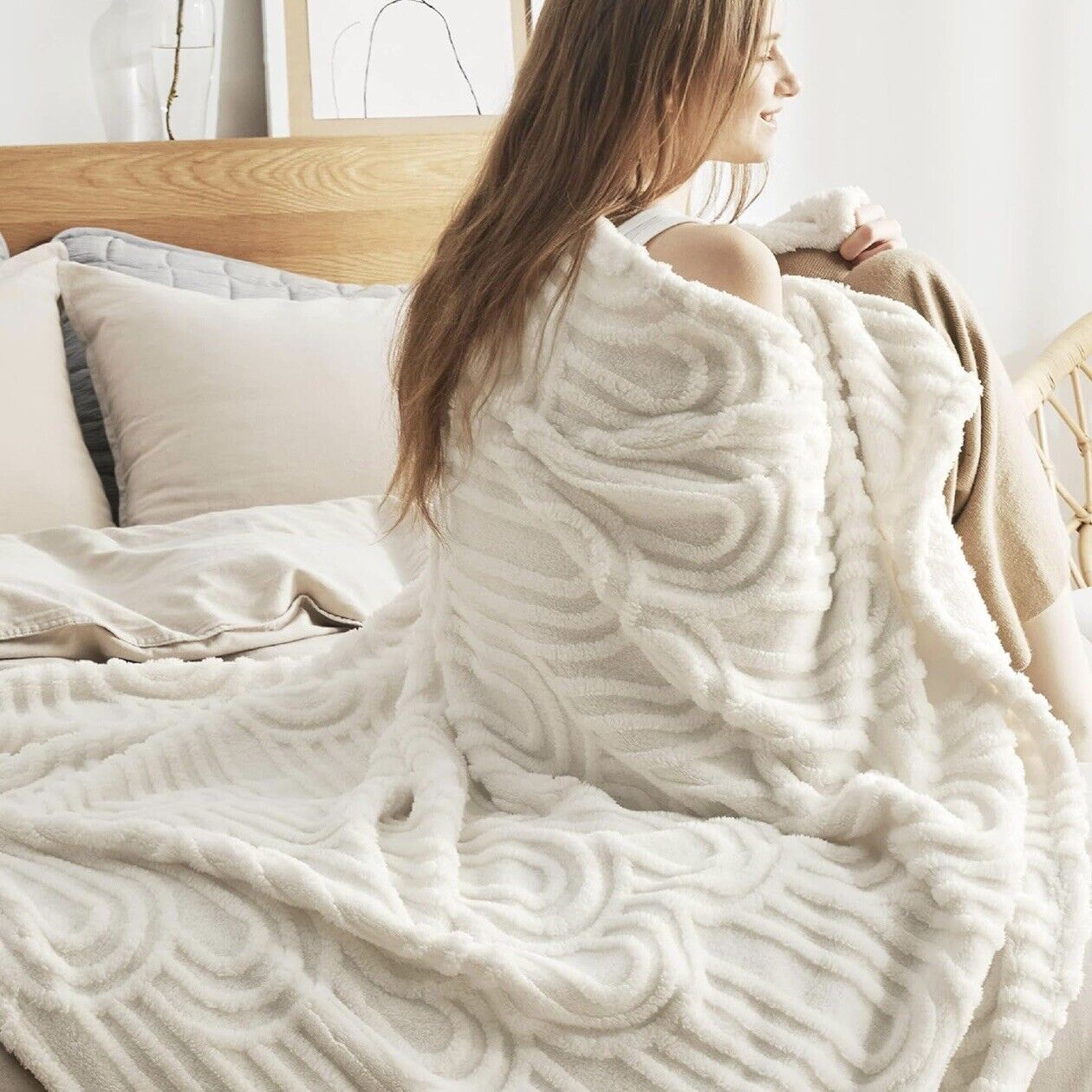 NEW West Elm Boho White Knit Fur Ultra Soft Throw Blanket Bedding - 60" x 80"