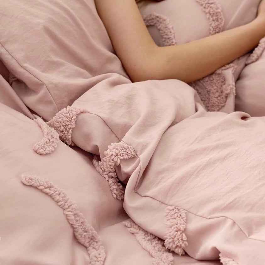 NEW Anthro Rose Pink Tufted Bow Boho Queen / King Size Bedding Duvet & Sham Set