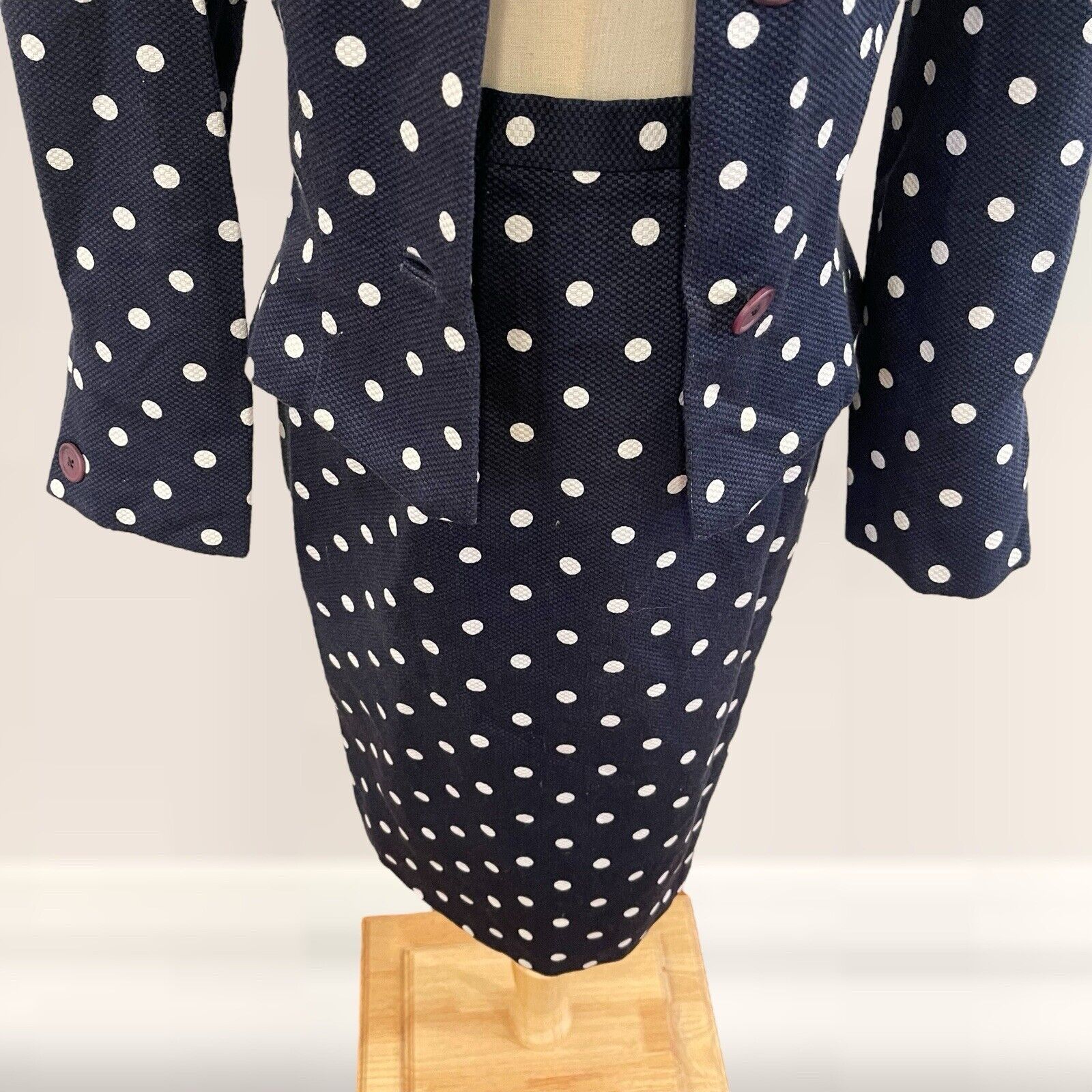 Vintage Carolina Herrera Navy Polka Dot Skirt Suit Blazer Jacket Set Size Small