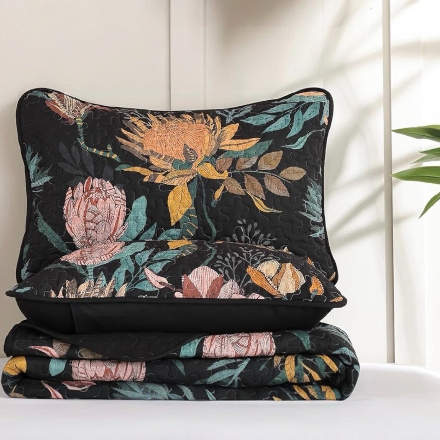 NEW Anthropologie Queen / King Reversible Boho Quilt Bedspread Bedding Sham Set