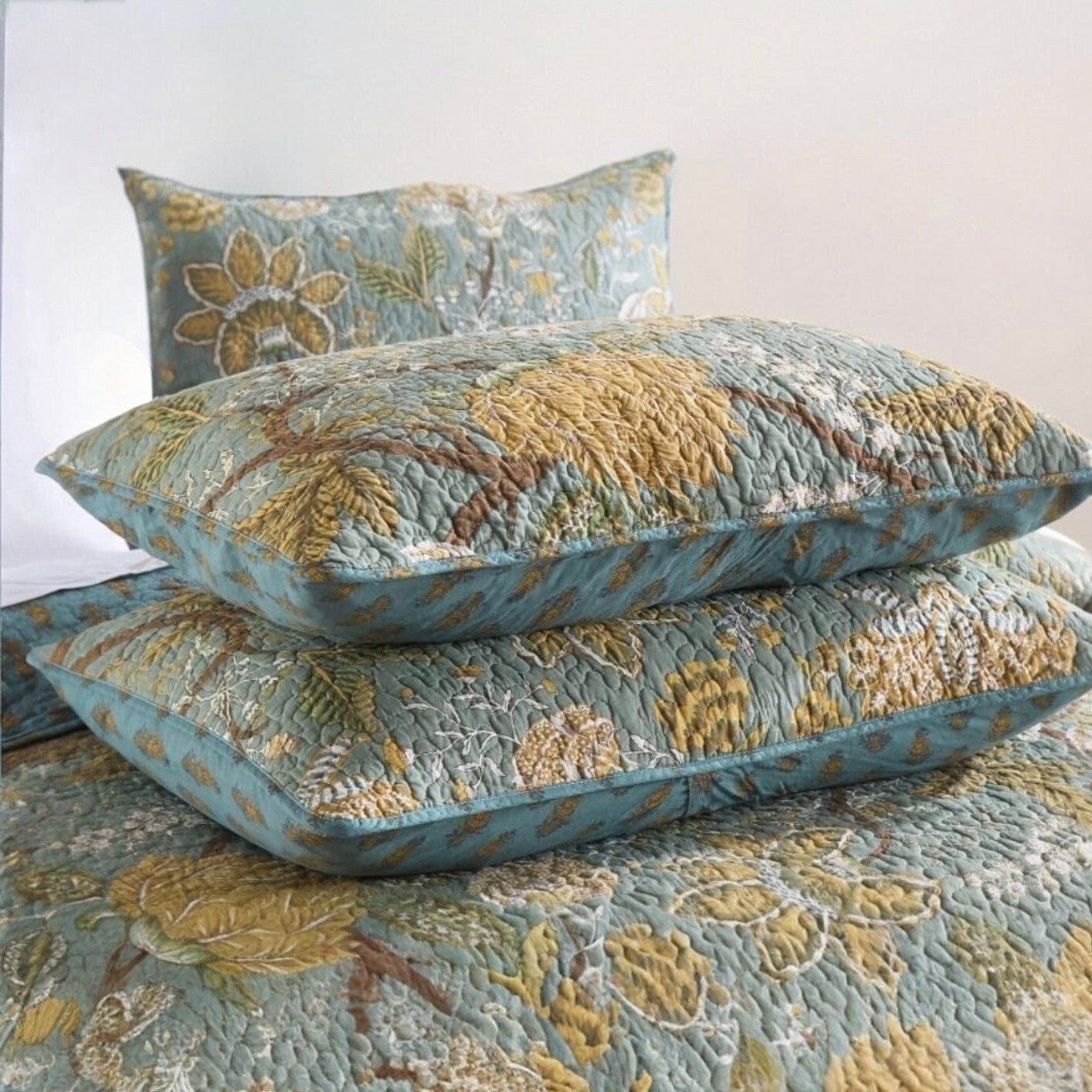 NEW Anthro Green Floral Reversible Queen / King Boho Bedding Quilt & Sham Case
