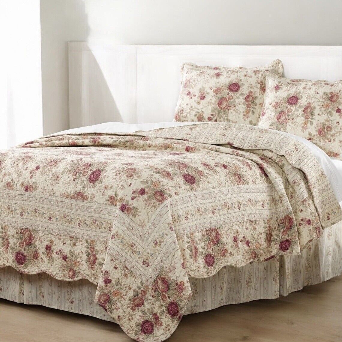 NEW Anthropologie White Red Floral Cream King Quilt Bedspread Bedding Sham Set