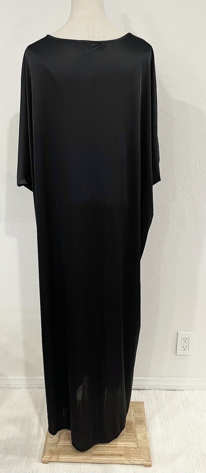 NEW Natori Black Silky Nightgown Robe Lingerie Dress Gown Pajama Set - Large