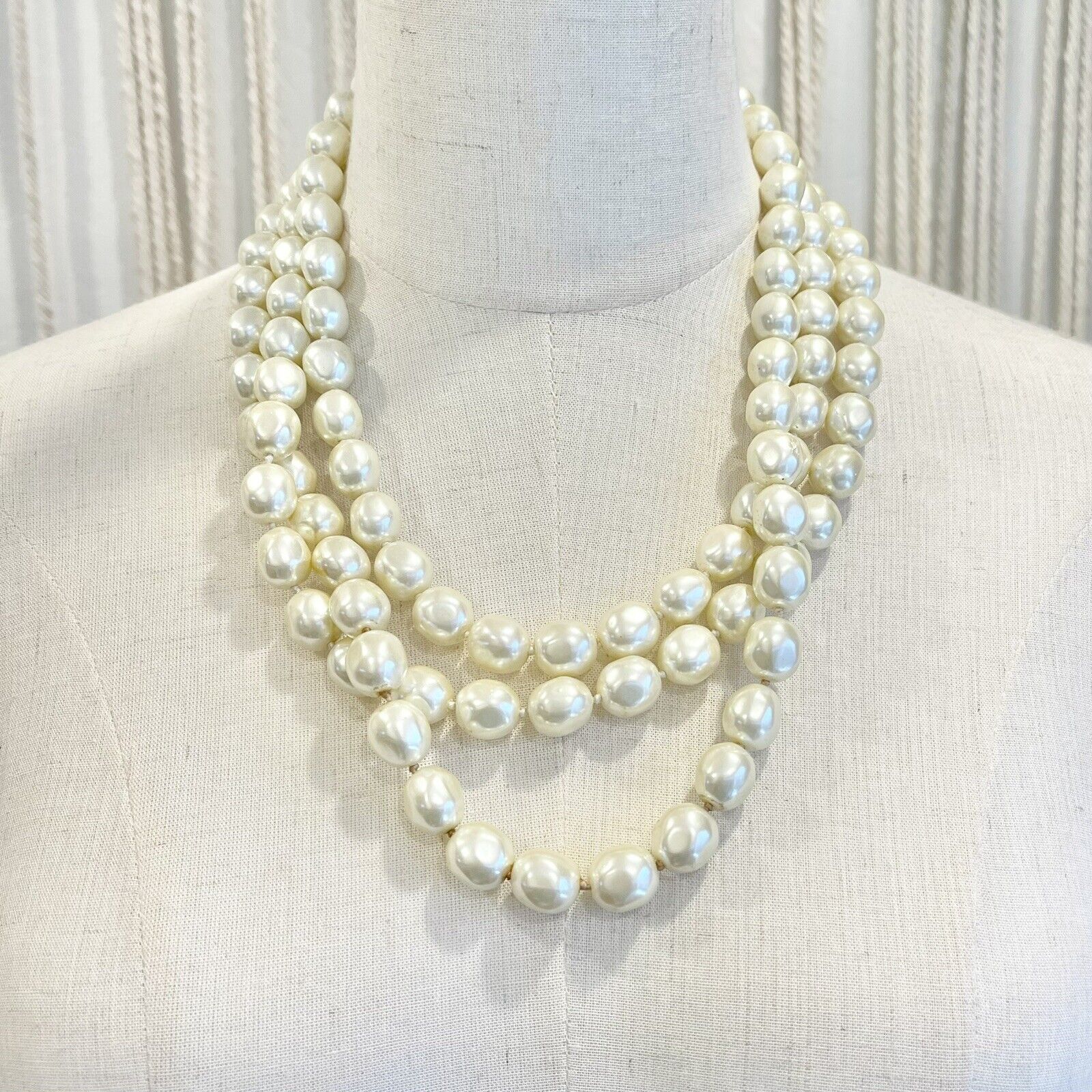 Vintage White Pearl Ceramic Long Beaded Layered Necklace Jewelry Retro Antique