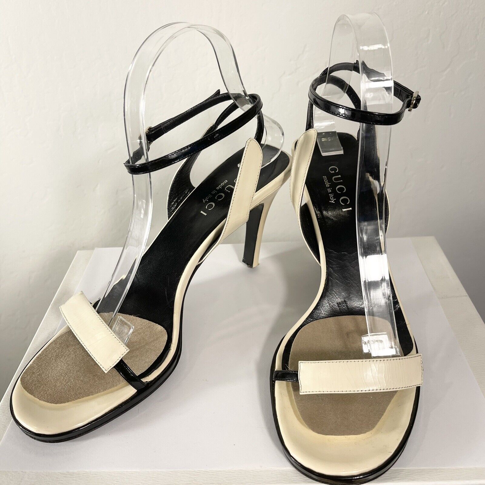 Gucci Stilletos Heels / Shoes | Black & Cream Ankle Strap - Size 8.5 / 39