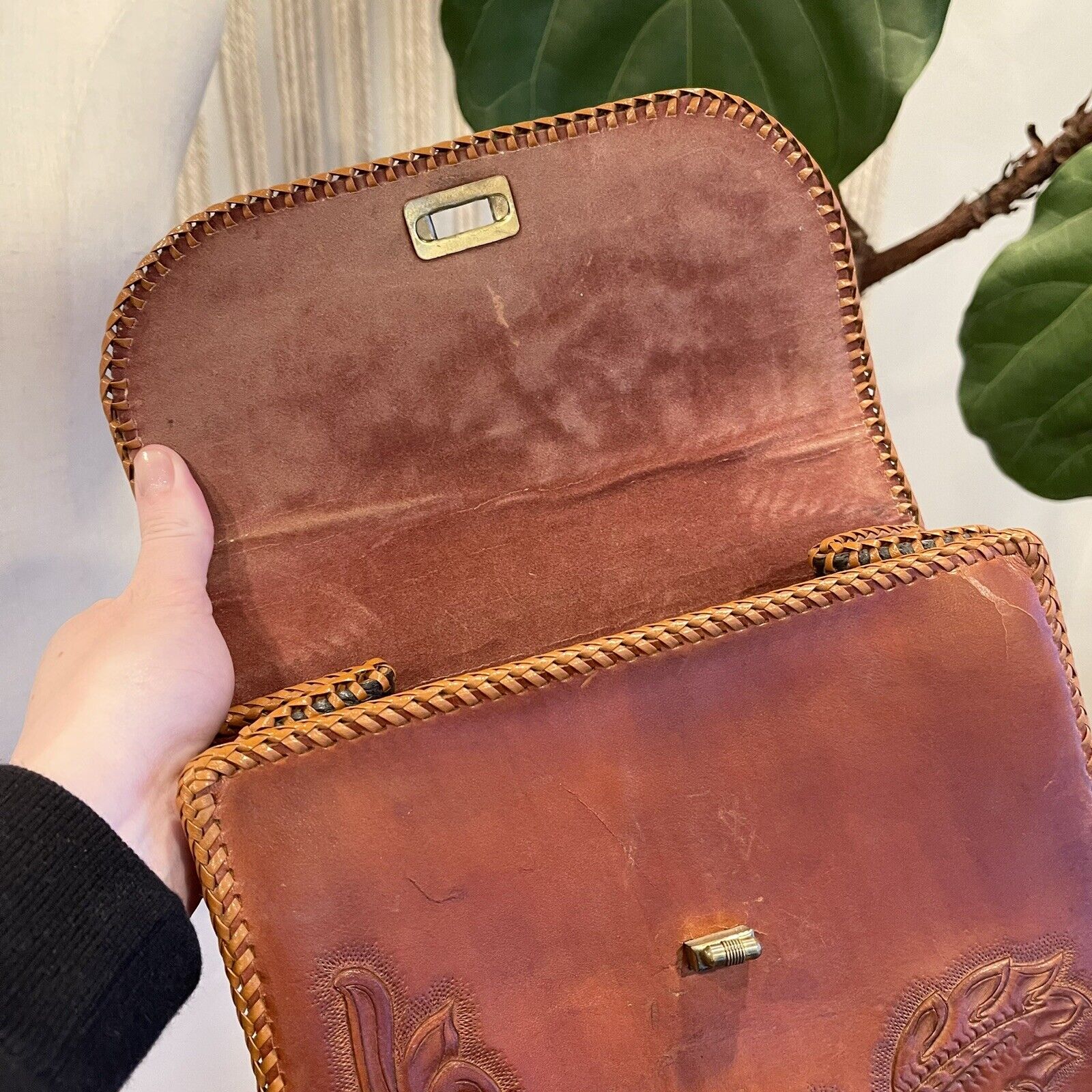 Vintage Brown Leather Boho Gold Hardware Purse Bag Shoulder Strap Clutch