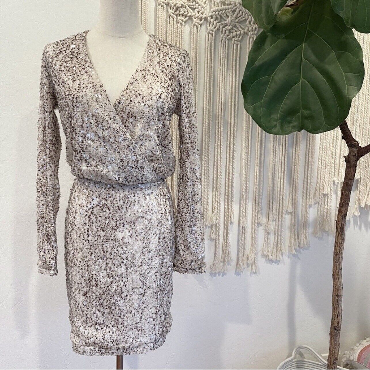 Victoria's Secret / Moda International White Sequin Cocktail Dress - Size Small