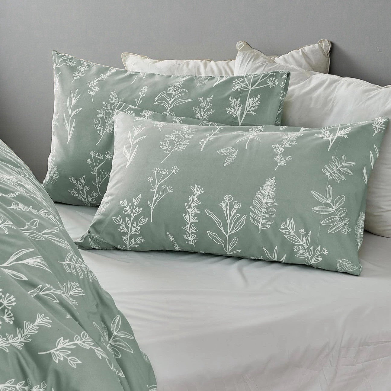 NEW Anthro Sage Green Botanical Print Boho Queen /King Bedding Duvet Sham Set