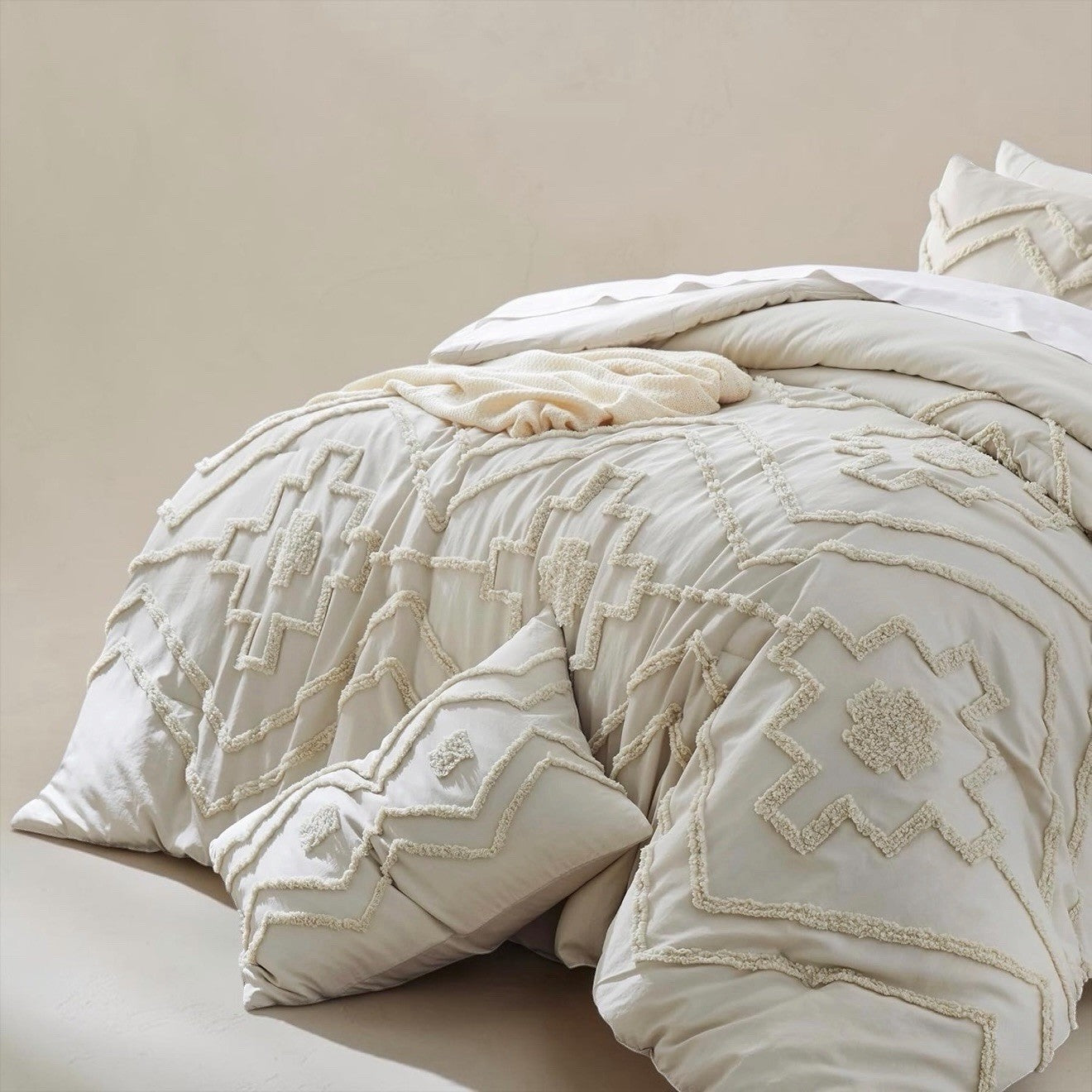 NEW Anthropologie Cream Boho Queen Tassel Comforter Blanket Bedding & Sham Set