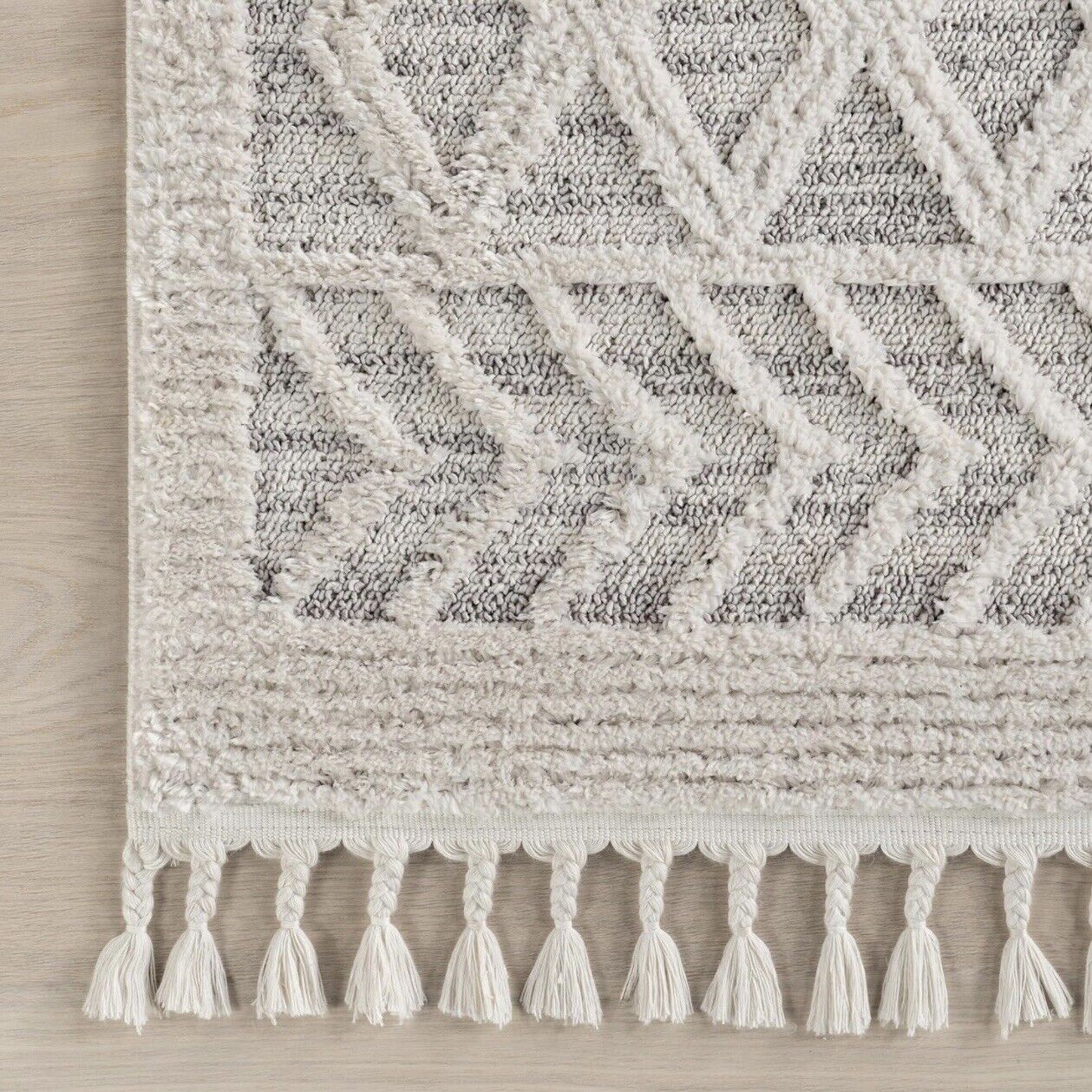 NEW West Elm White Cream Boho Tassel Geometric Moroccan Area Rug Carpet 5' x 8'