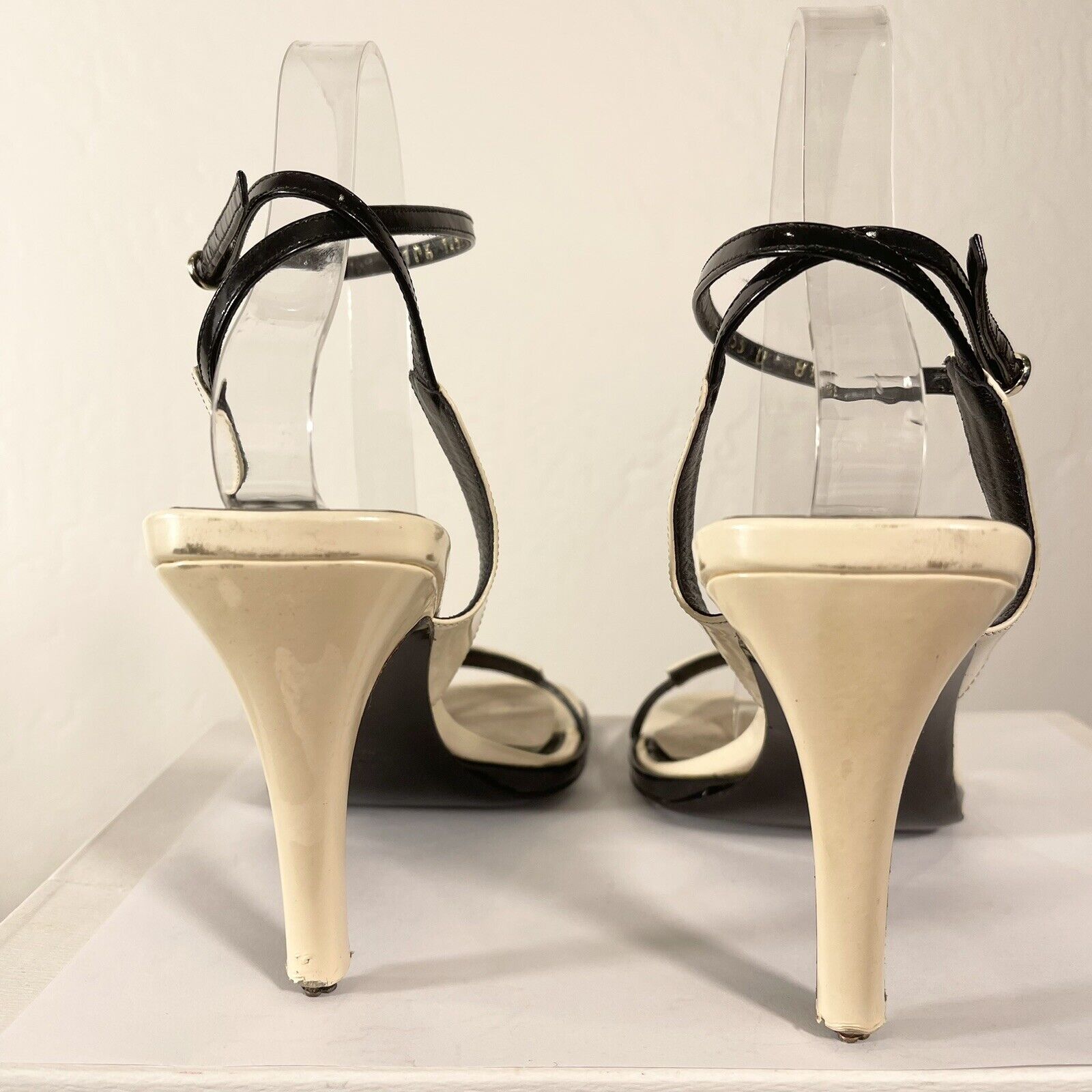 Gucci Stilletos Heels / Shoes | Black & Cream Ankle Strap - Size 8.5 / 39