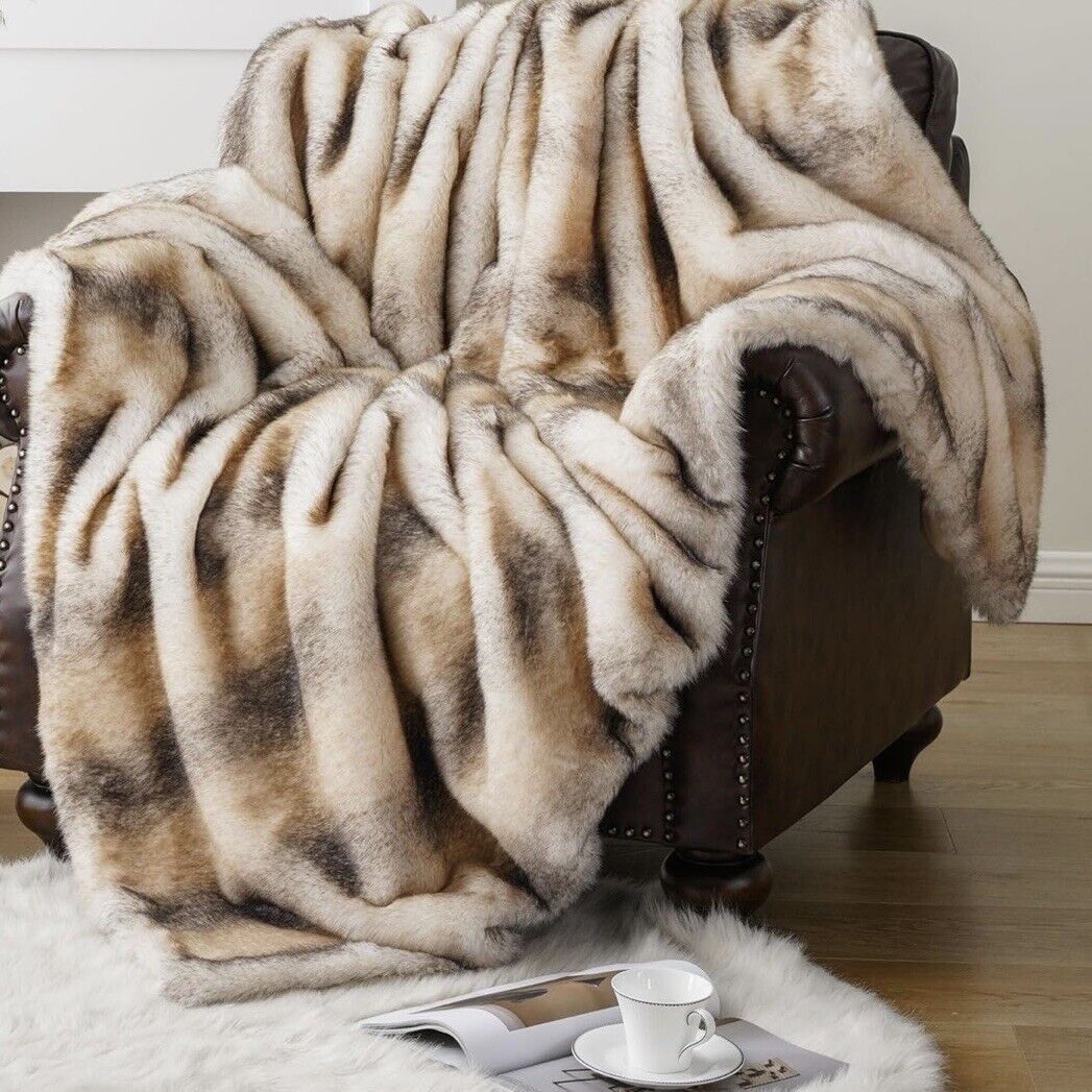 NEW West Elm Boho Brown Faux Fur Thick Mink Throw Blanket Bedding - 60" x 50"