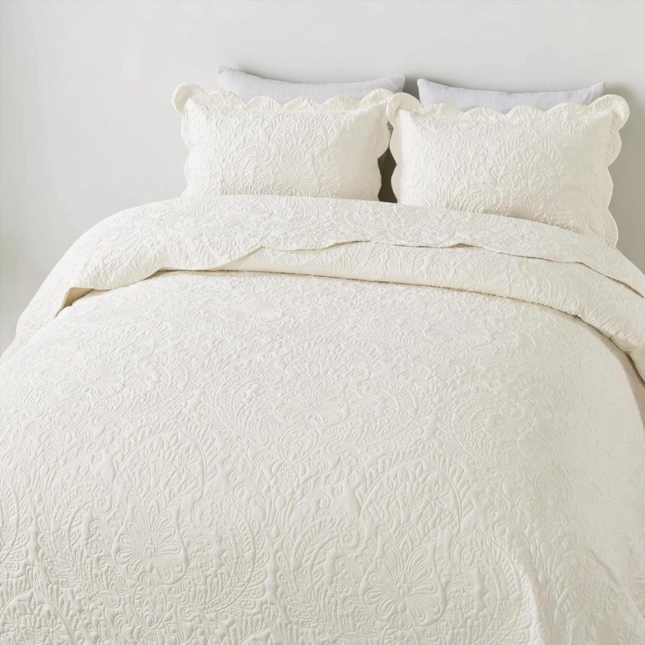 NEW Anthropologie White Cream King Reversible Quilt Bedspread Blanket Sham Set