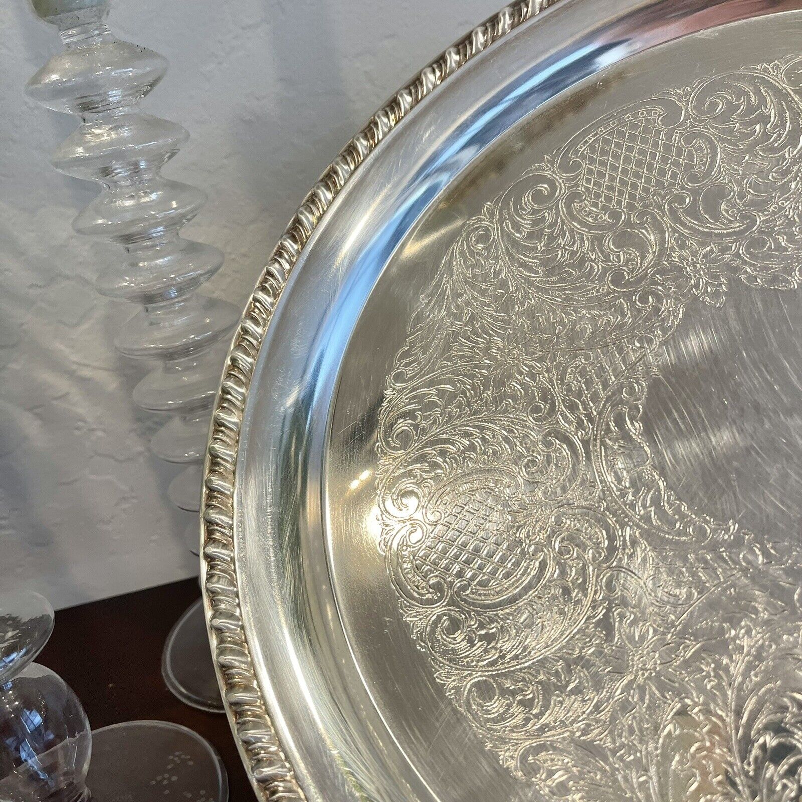 Vintage Leonard Silver Manufacturing Round Plated Embossed Serving Tray Platter