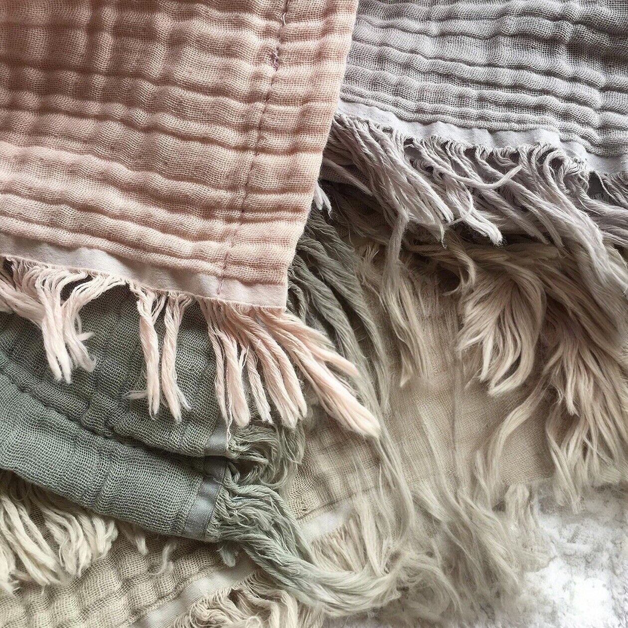 NEW West Elm Boho Beige Tassel Waffle Knit Muslin Gauze Throw Blanket 55" x 60"