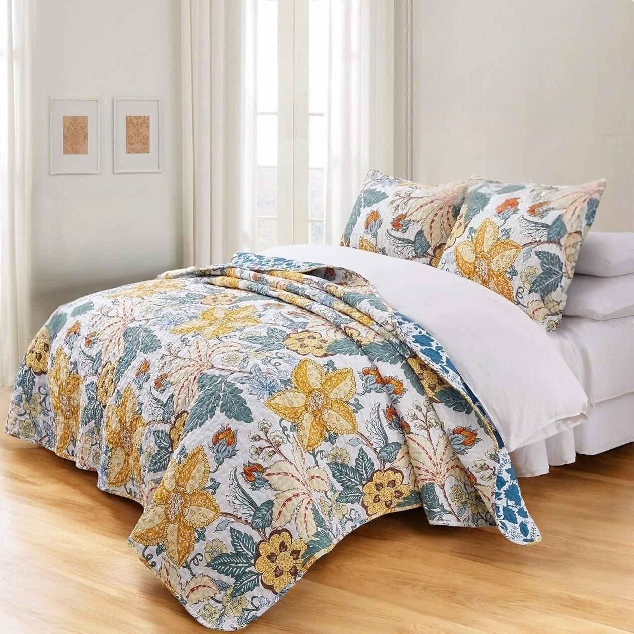 NEW West Elm Floral Reversible Queen / King Boho Bedding Quilt Coverlet Sham Set