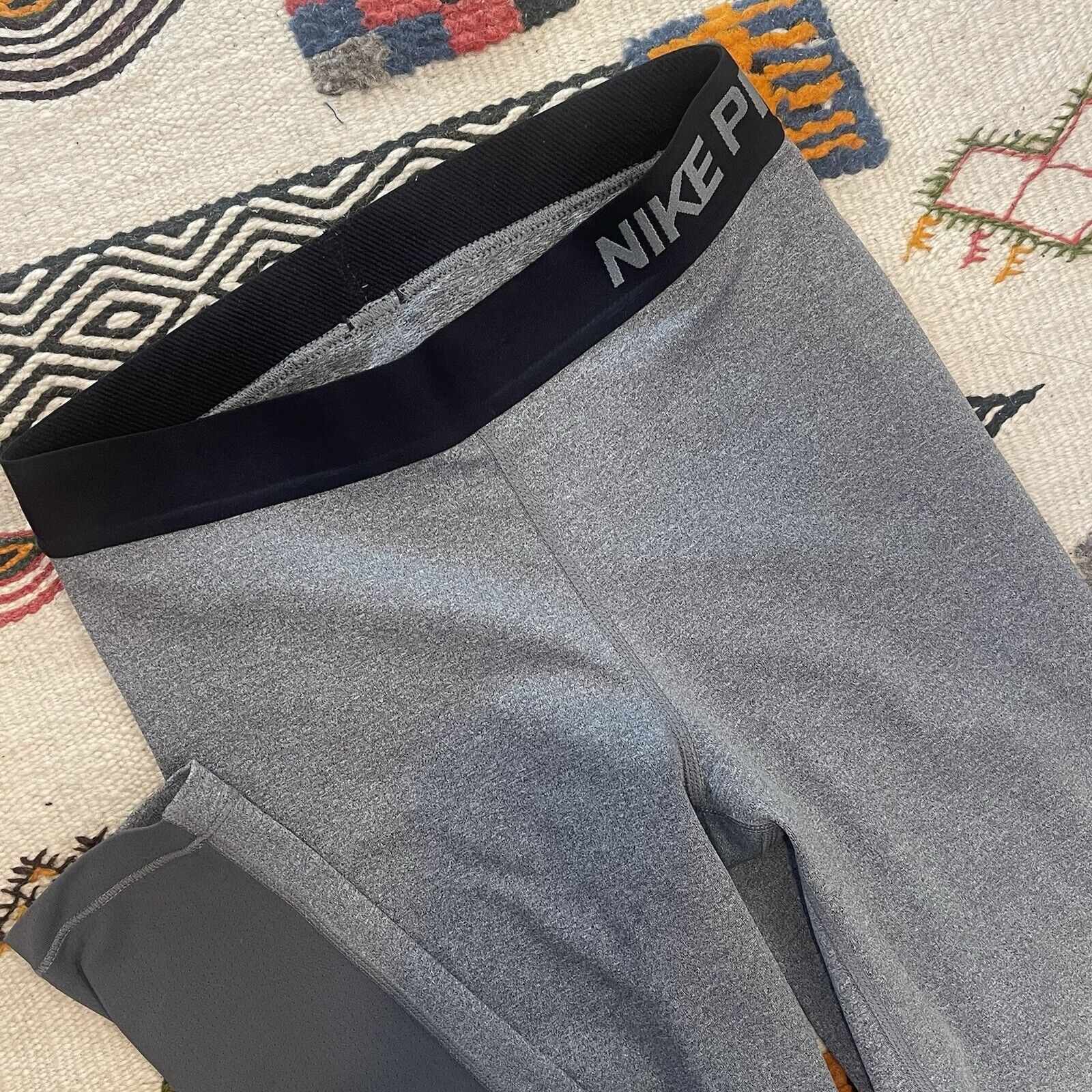 Nike Gray Black Dri-Fit Stretch Yoga Leggings Pants Workout Gear - Size Small