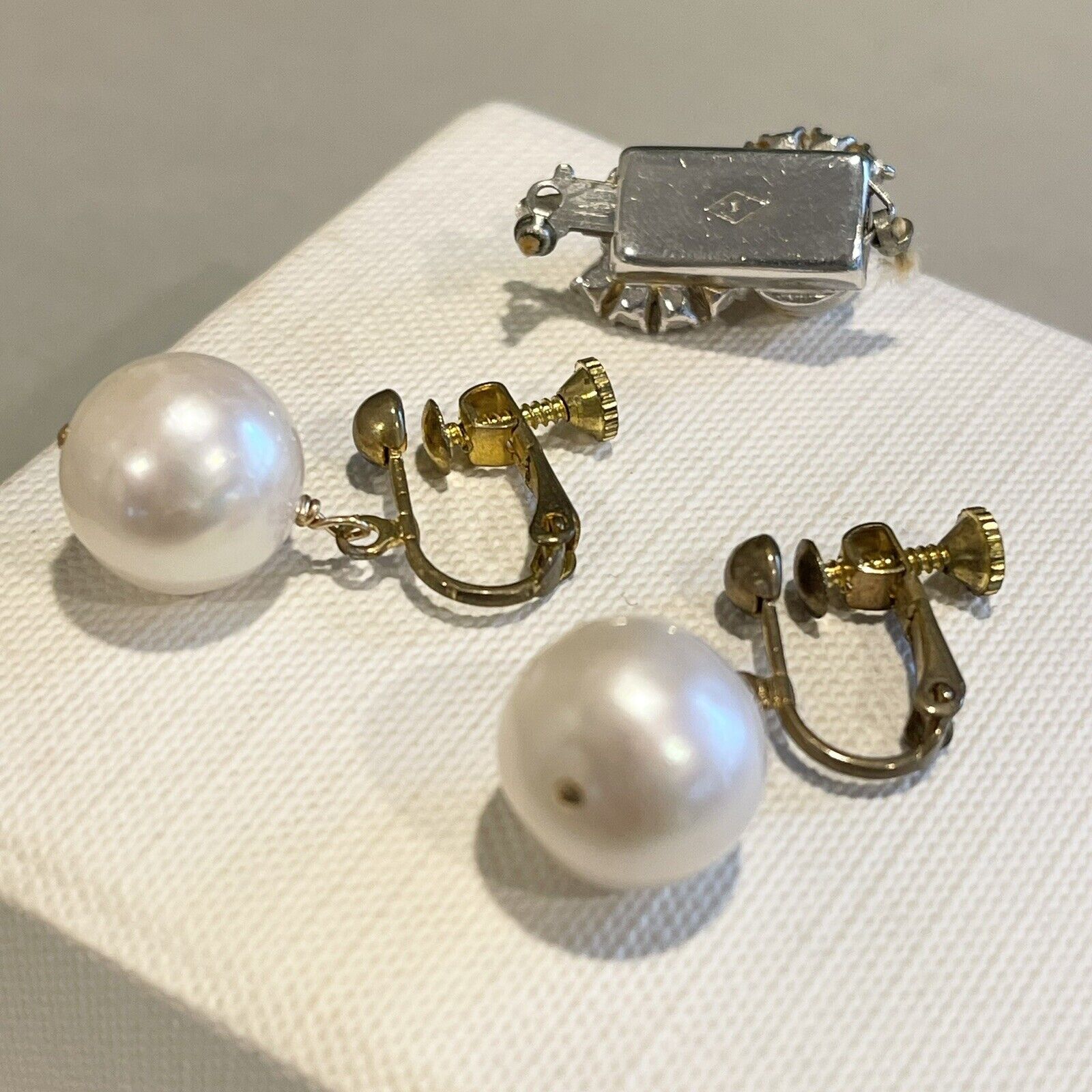 Vintage Pearl & Diamond Gold Clip-on Dangle Earrings & Broach Retro Jewelry Set