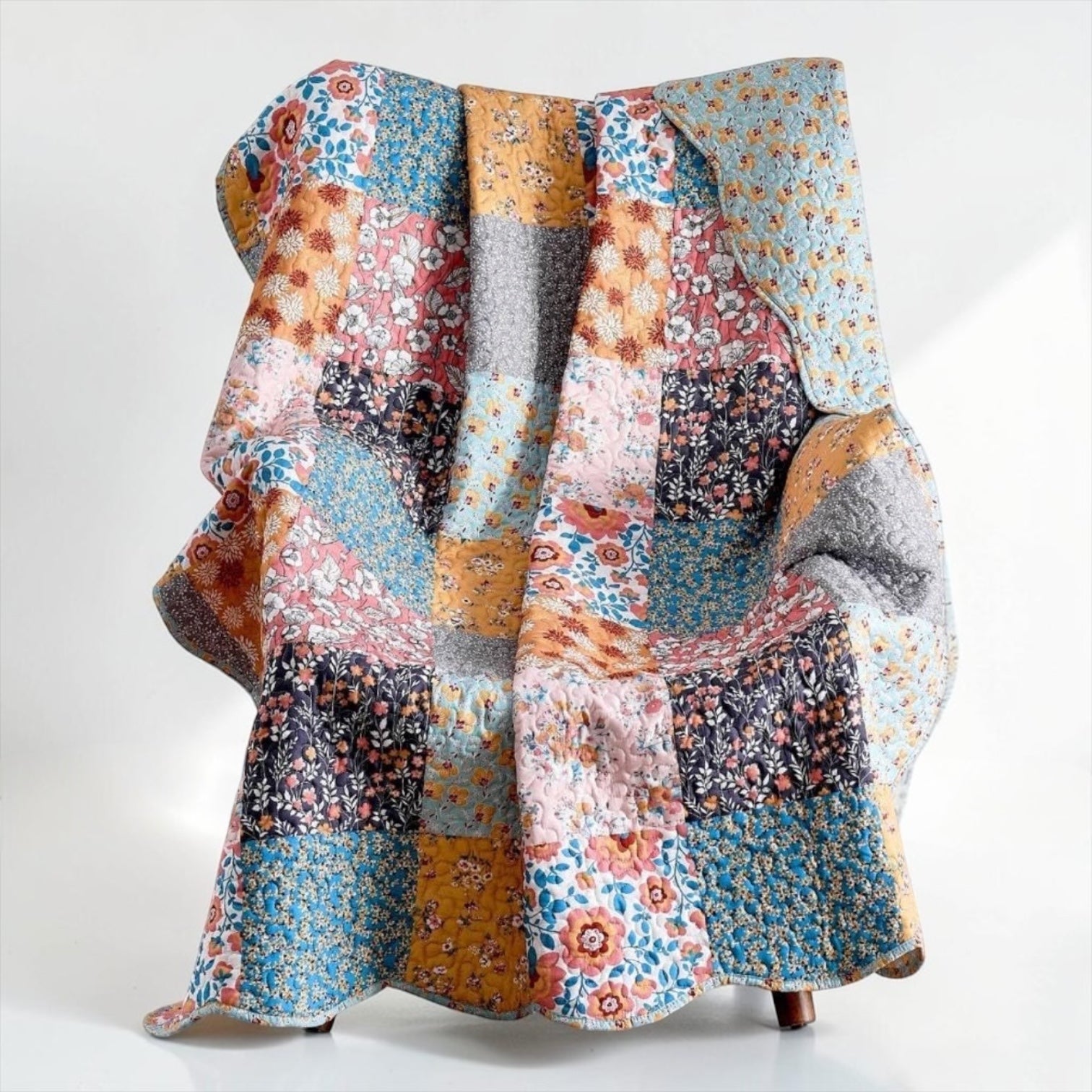 NEW Anthropologie Boho Cotton Colorful Floral Throw Blanket Bedspread Quilt - 50" x 60"