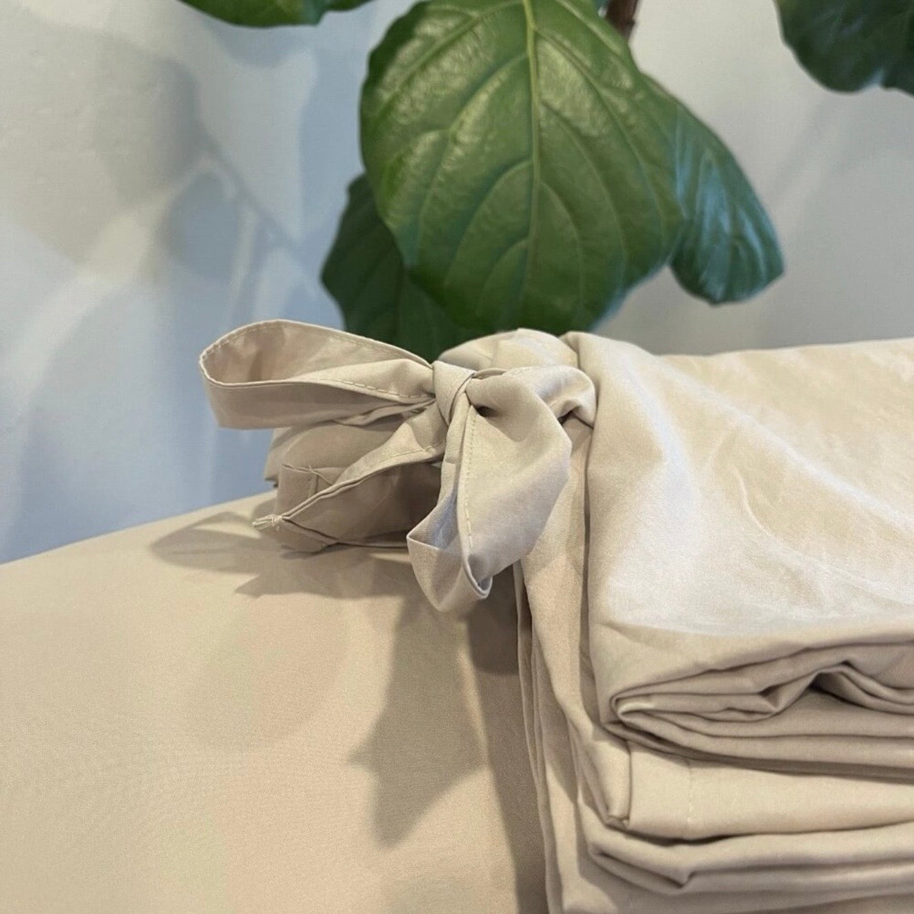 NEW West Elm Boho Beige Khaki Bow Queen Size Soft Washed Bedding Duvet & Sham Set