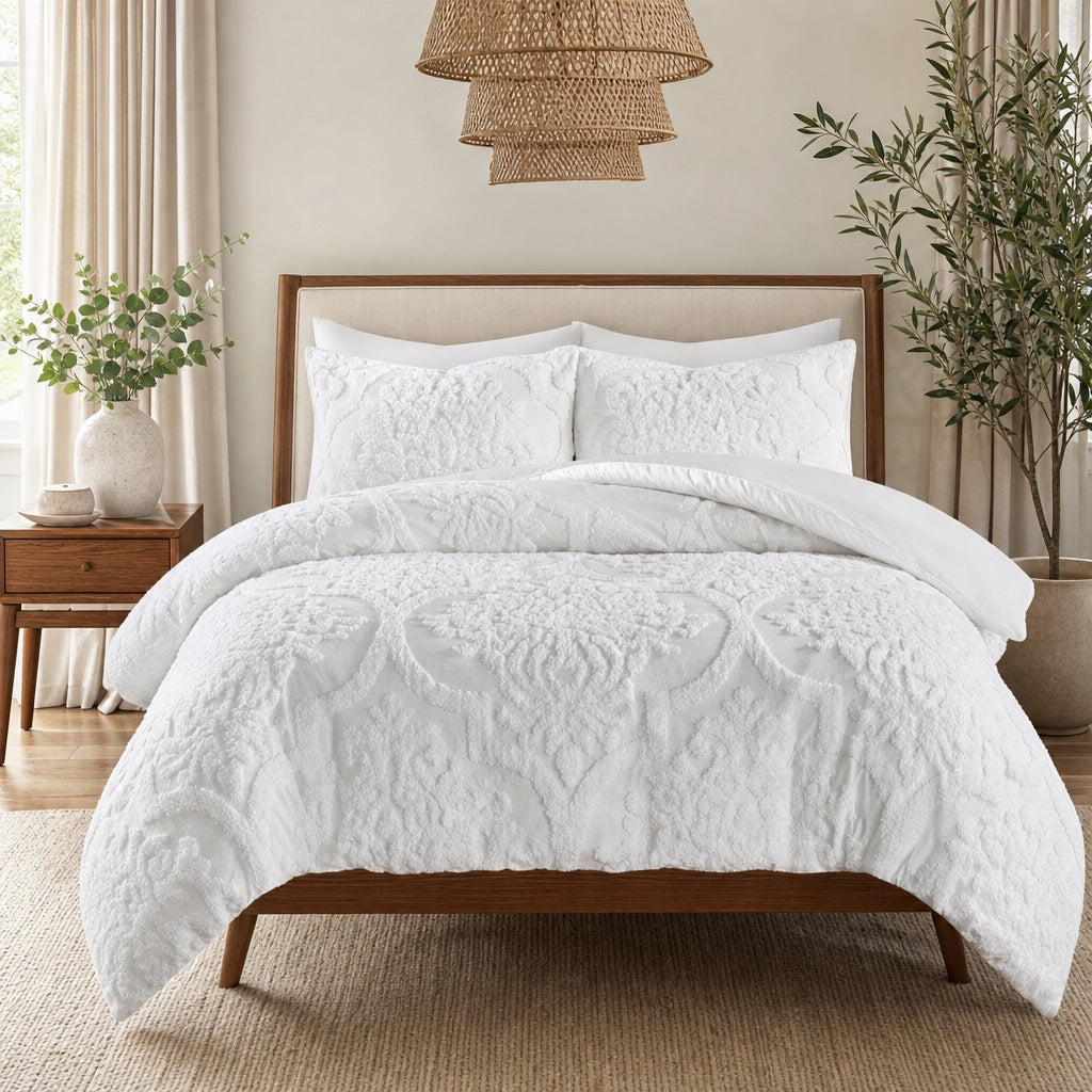 NEW Anthropologie White Queen / King Chenille Damask Comforter Bedding Blanket & Sham Set