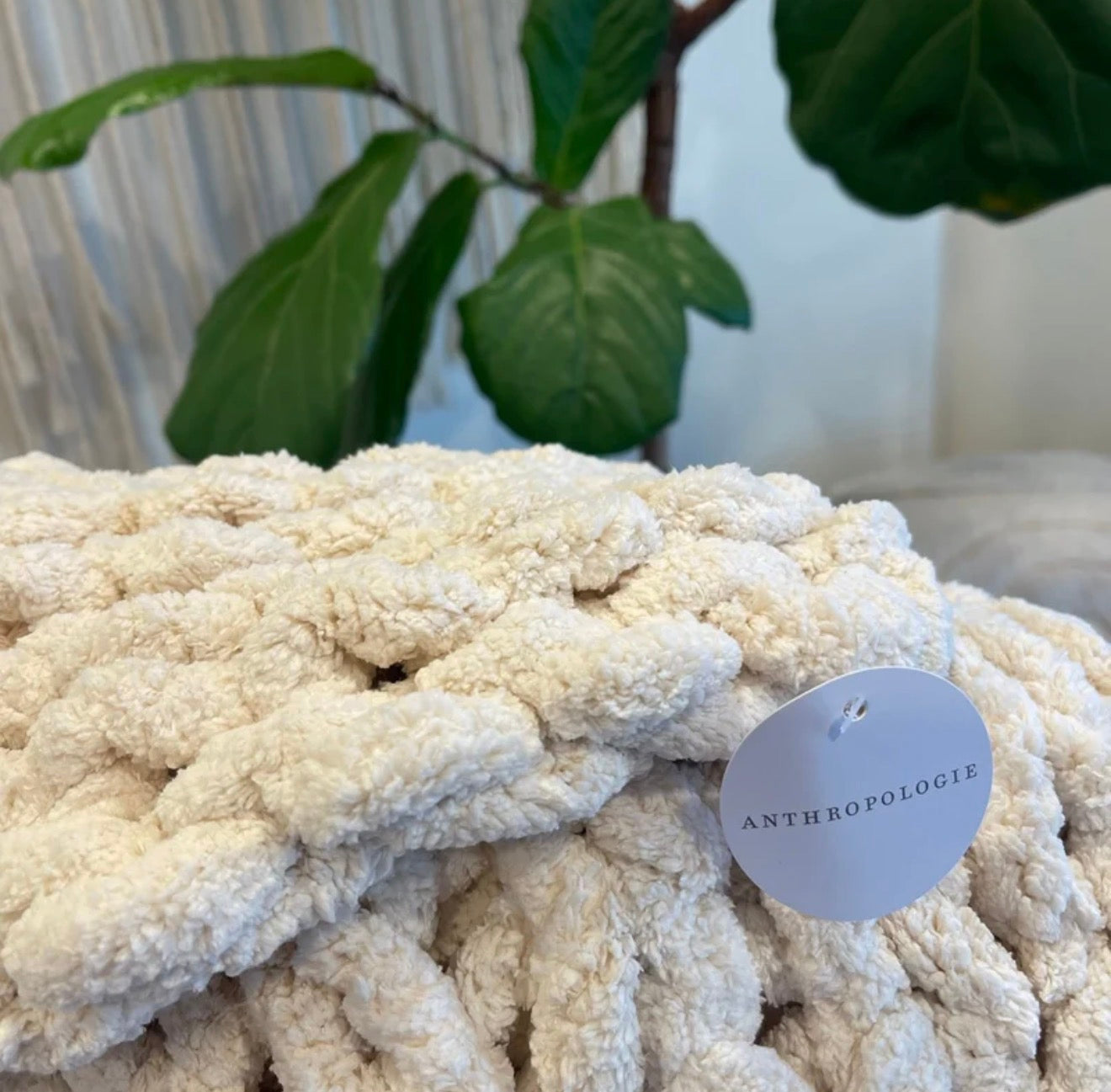 NEW Anthro Boho Chunky White Chenille Cable Knit Crochet Throw Blanket 60" x 40"