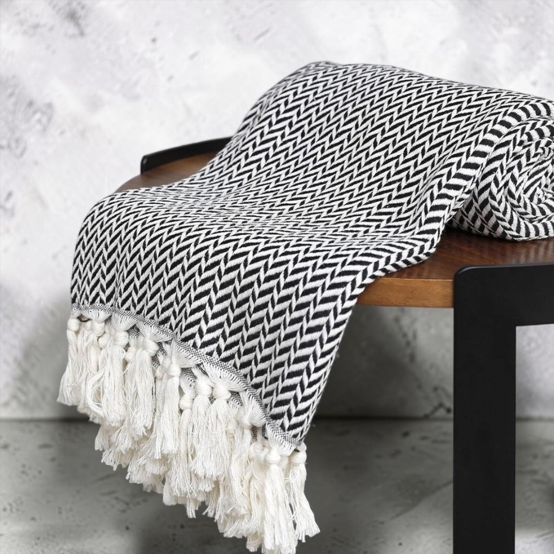 NEW West Elm Boho Black & White Turkish Cotton Throw Blanket Bedding - 60" x 50"