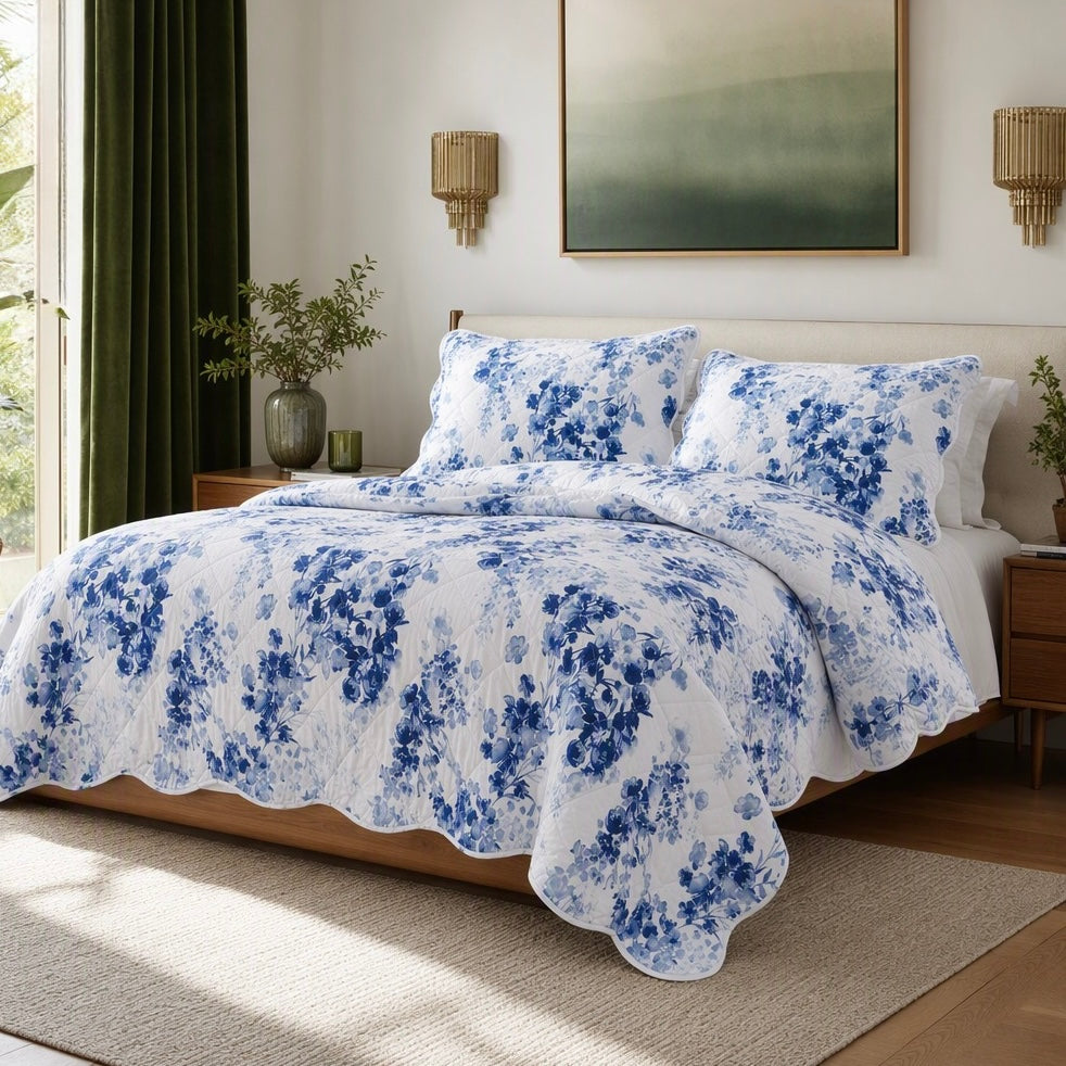 NEW Anthropologie Blue & White Vintage Floral Bedding Quilt Comforter & Sham Set
