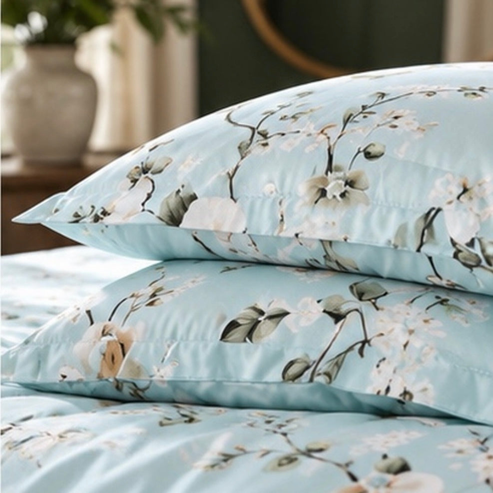 NEW West Elm Light Blue Floral Print Boho Queen / King Bedding Duvet & Sham Set