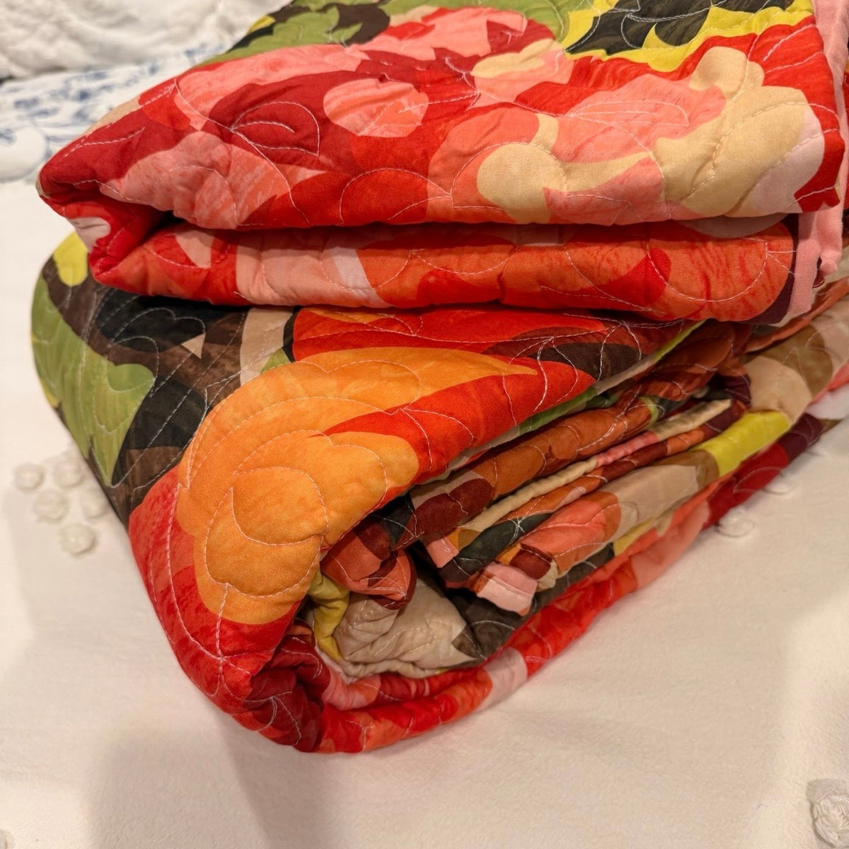 NEW Anthropologie Red Floral Reversible Boho Knit Queen King Bedding Quilt Sham