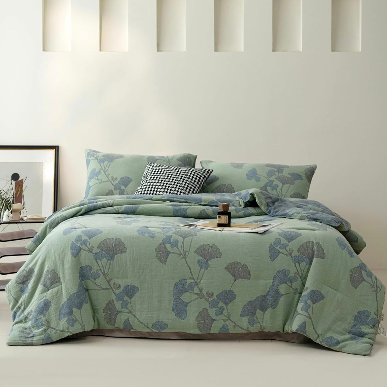 NEW Anthro Blue Green Floral Reversible King Size Bedspread Comforter & Sham Set